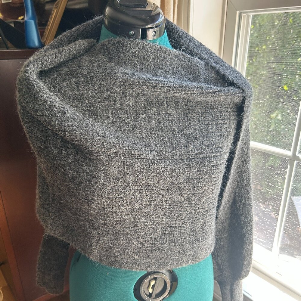 Freya Harper NWT Scarf wrap
